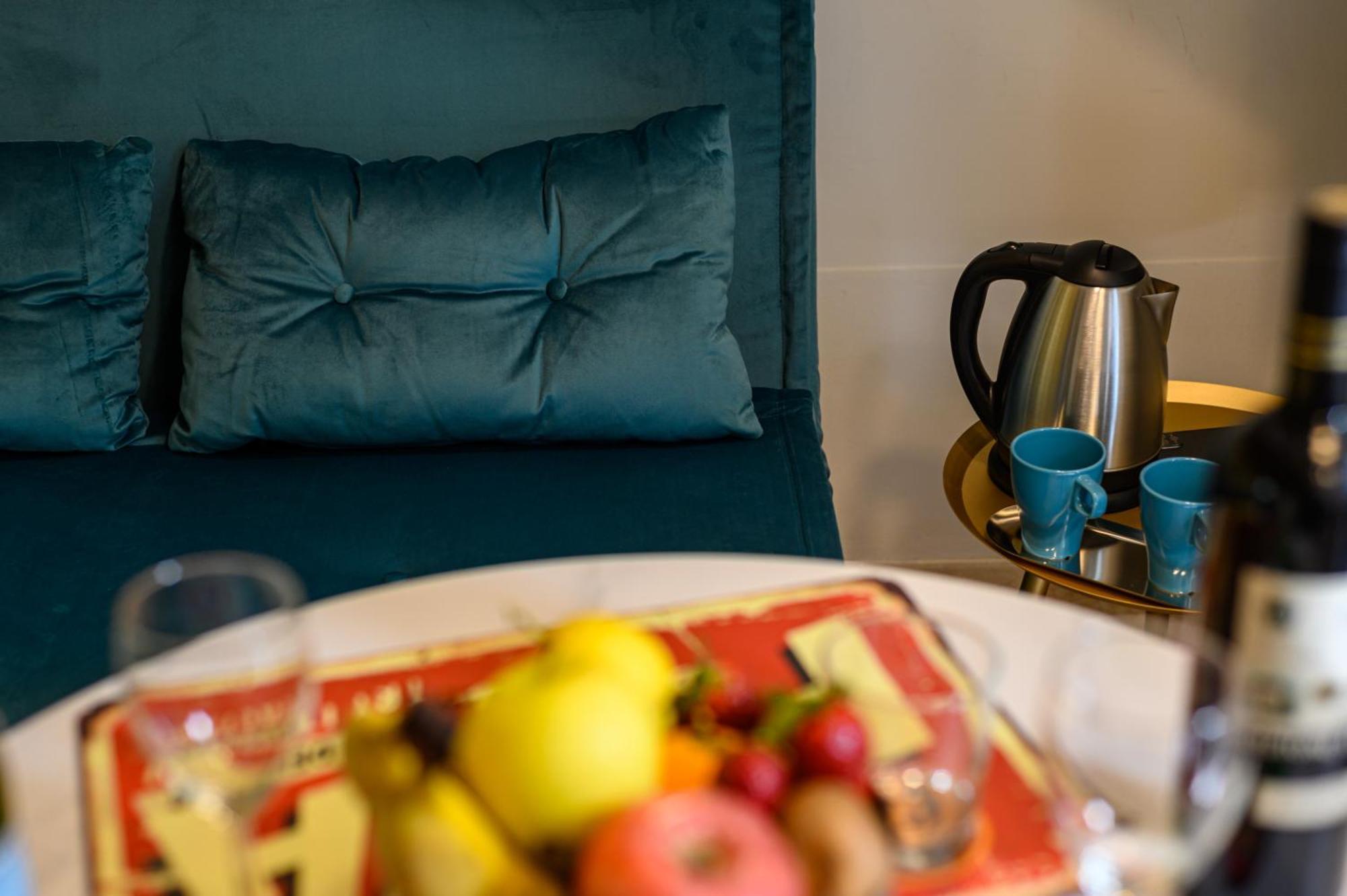 El Barrio In Bed Apartment Napoli Ngoại thất bức ảnh